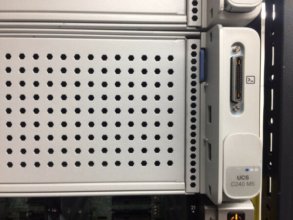 CISCO UCS C240 M5 10xSFF