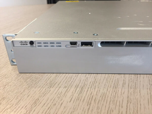 CISCO - Switch Catalyst WS-C3850-24T