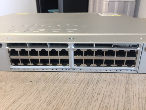 CISCO - Switch Catalyst WS-C3850-24T