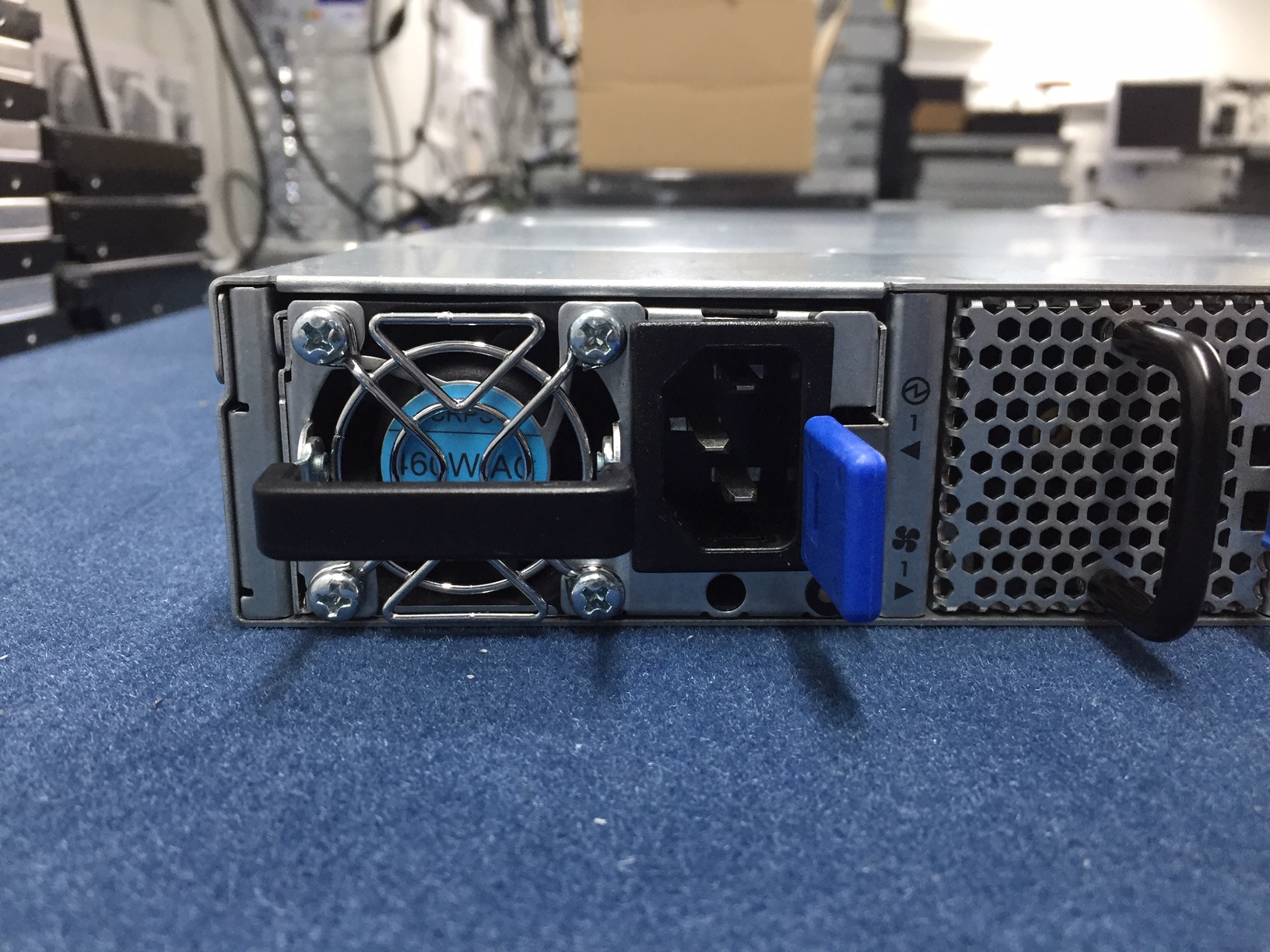 MELLANOX Switch SN2700CS2ROS 32 ports 100Gbps QSFP+ Serveurs d