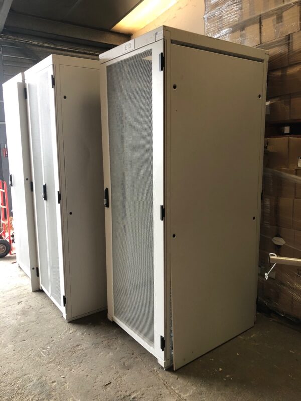 MINKELS - Baie informatique 46U - 800x1000