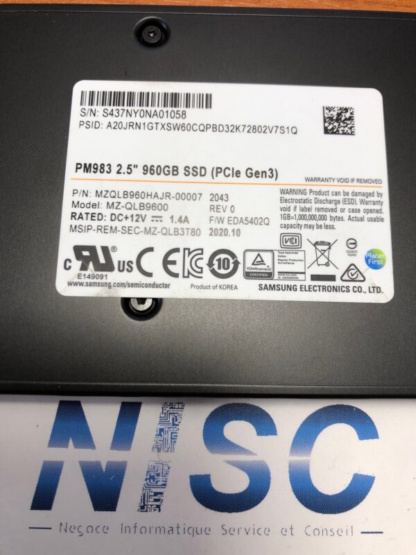 PM983_960_1